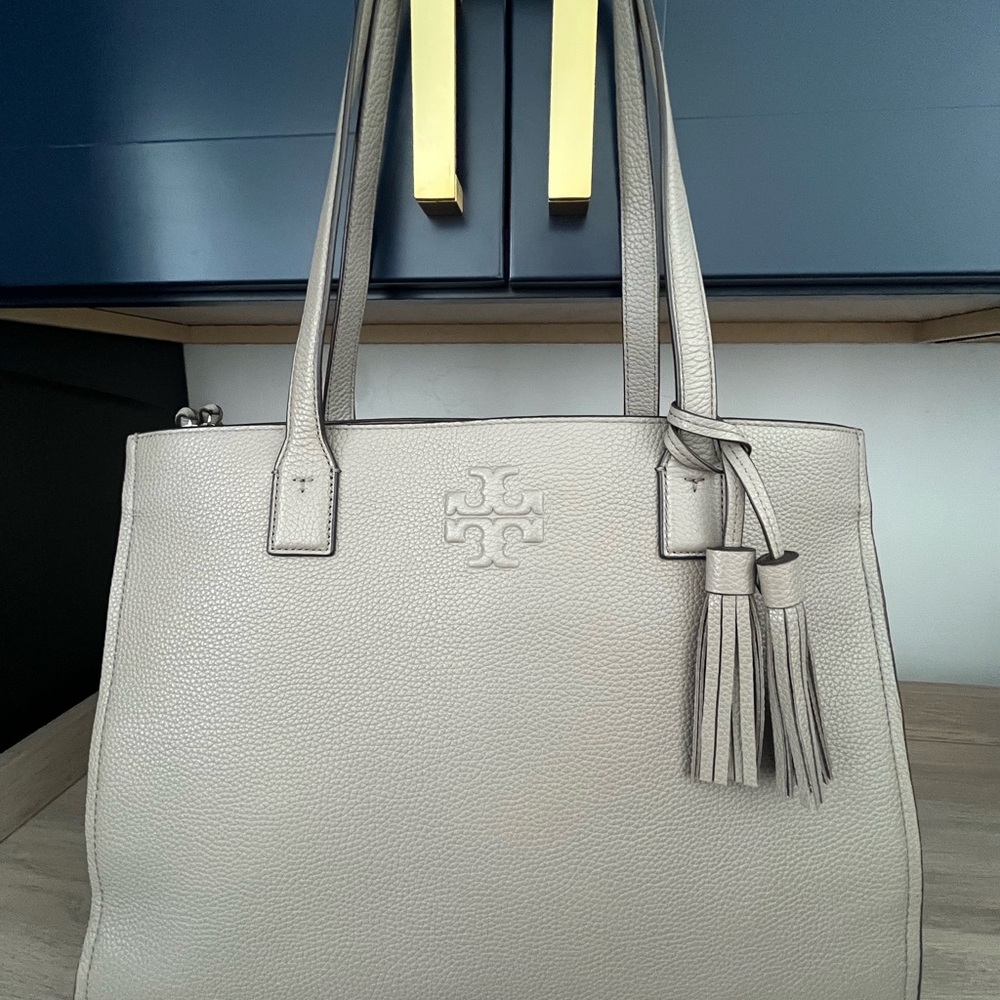 Tory Burch Thea Leather Tote Bag pebble grey